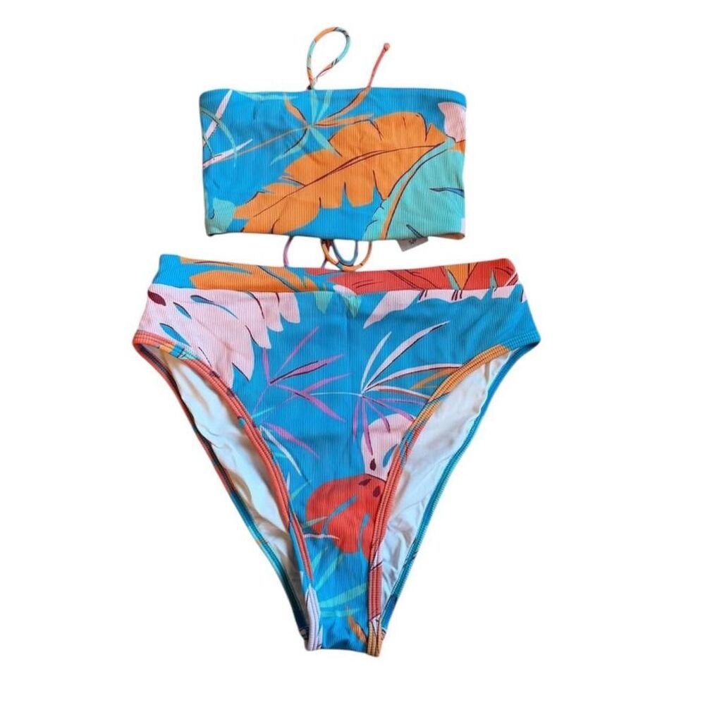 L*space Fiesta Palm Ribbed Frenchi Bikini Bottom and tops - Picture 5 of 8